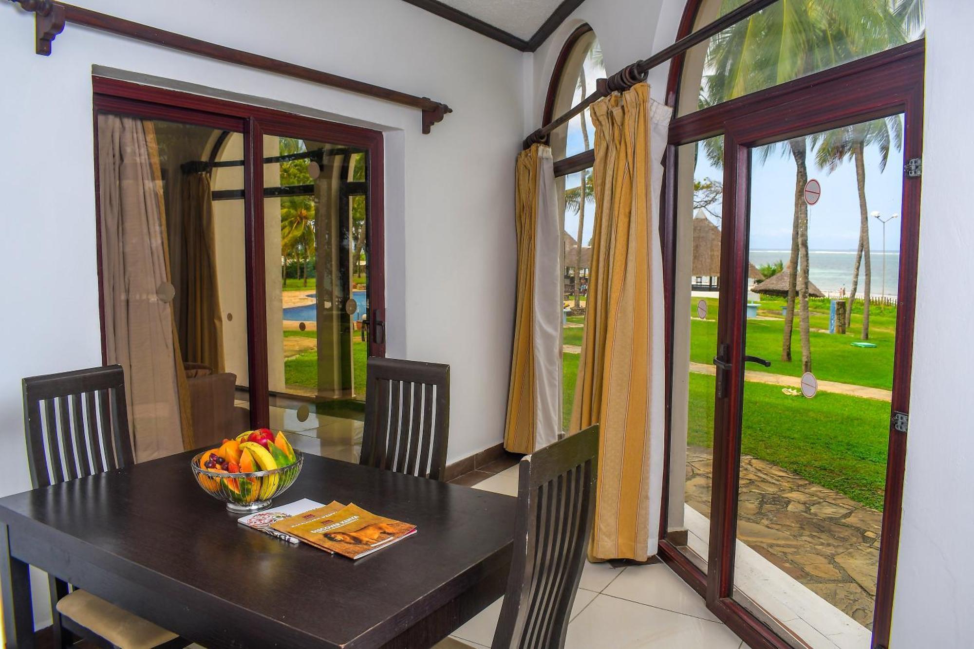 Cocoa Luxury Resort, Nyali, モンバサ エクステリア 写真